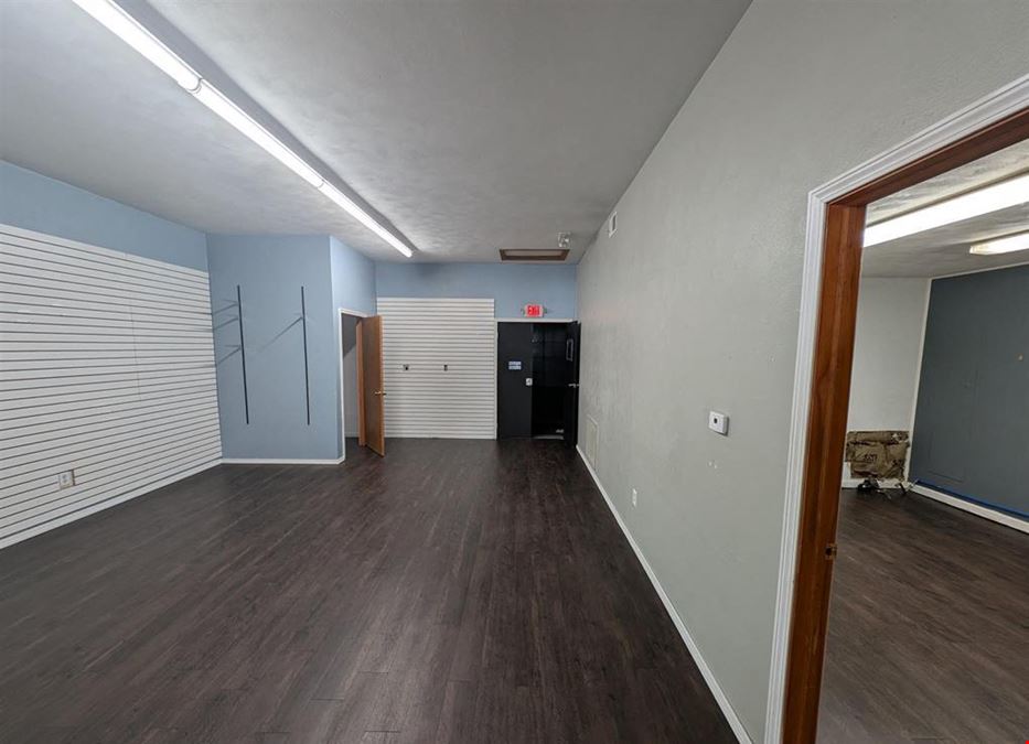 206 N Main St