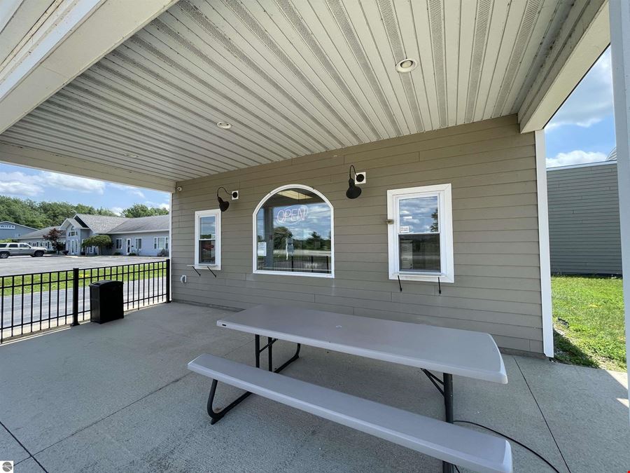 1190 Plett Road, Cadillac, MI, 49601