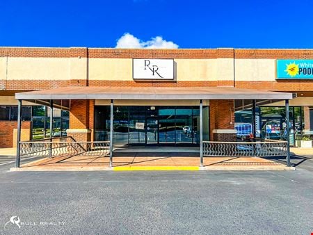 Preview of Retail space for Rent at 929 Maple Street