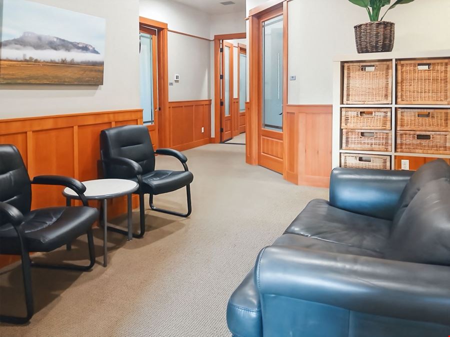 Regus - Medford - National Dr