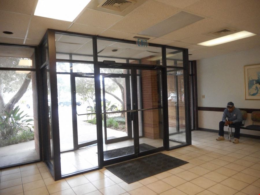 1713 Treasure Hills Blvd. Unit 2B