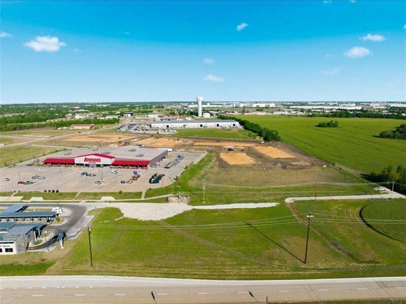 Commerce Park Pads