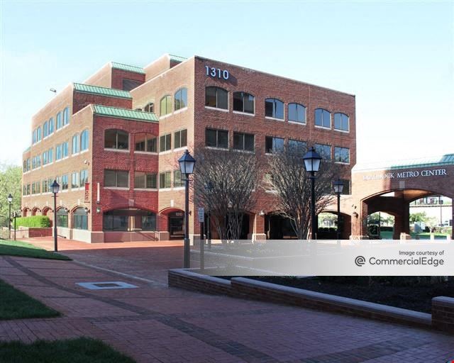 Braddock Metro Center