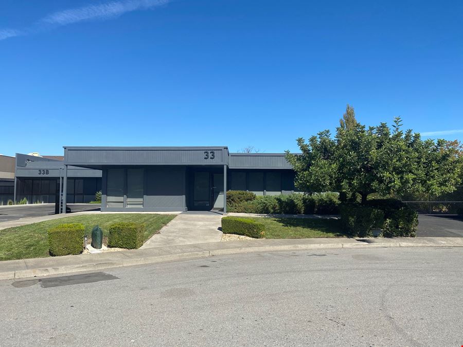 33 Commercial Blvd
