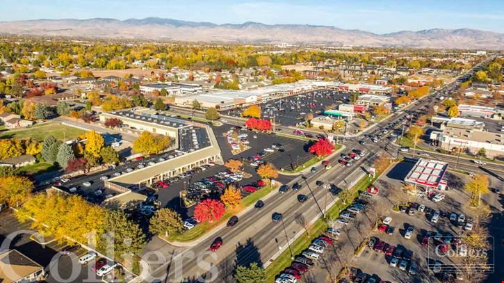 Spaces for Lease in Elm's Park Shopping Center | Boise, Idaho