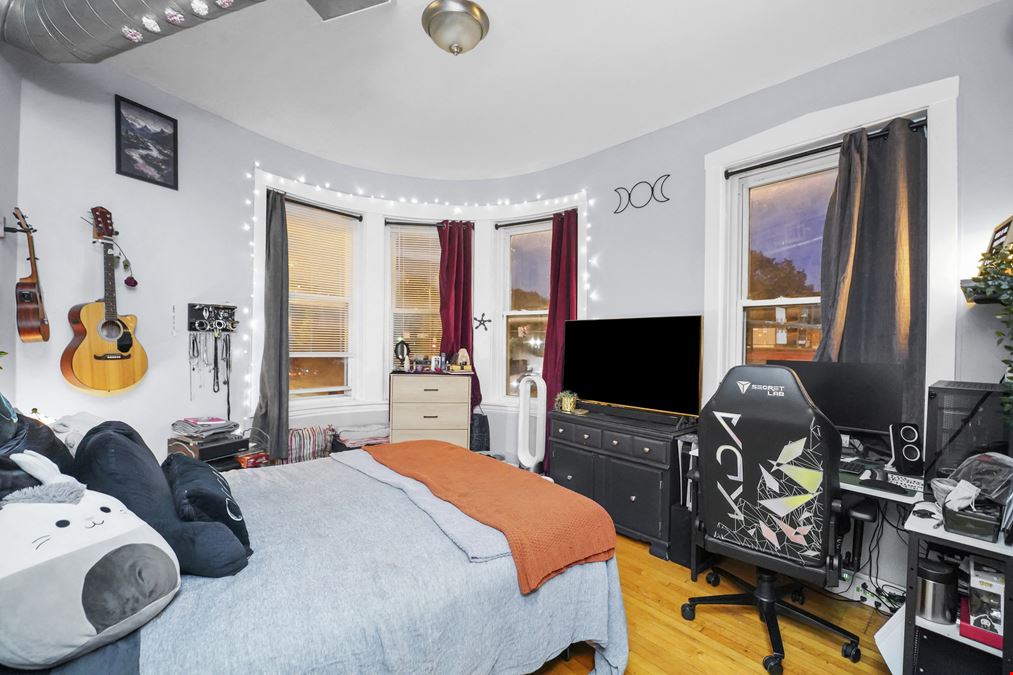 L&M Deli + Apartments