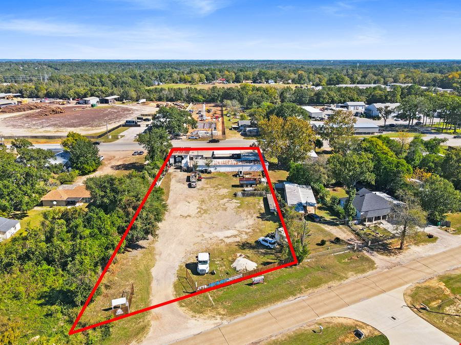 Turnkey Tire & Auto Service Property for Sale | Fully Operational Facility with Prime Hwy 75 Frontage – Willis, TX