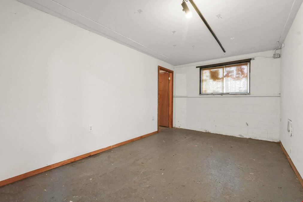282 Scholes St