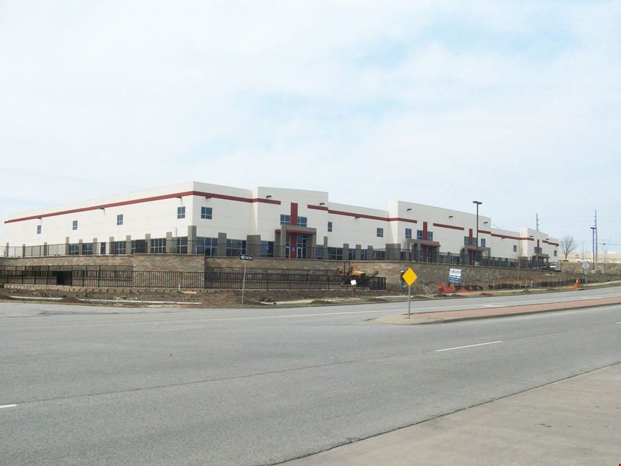 College Crossing Business Park Bldg. K (South)