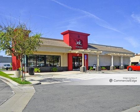 Preview of Retail space for Rent at 24001 Via Fabricante