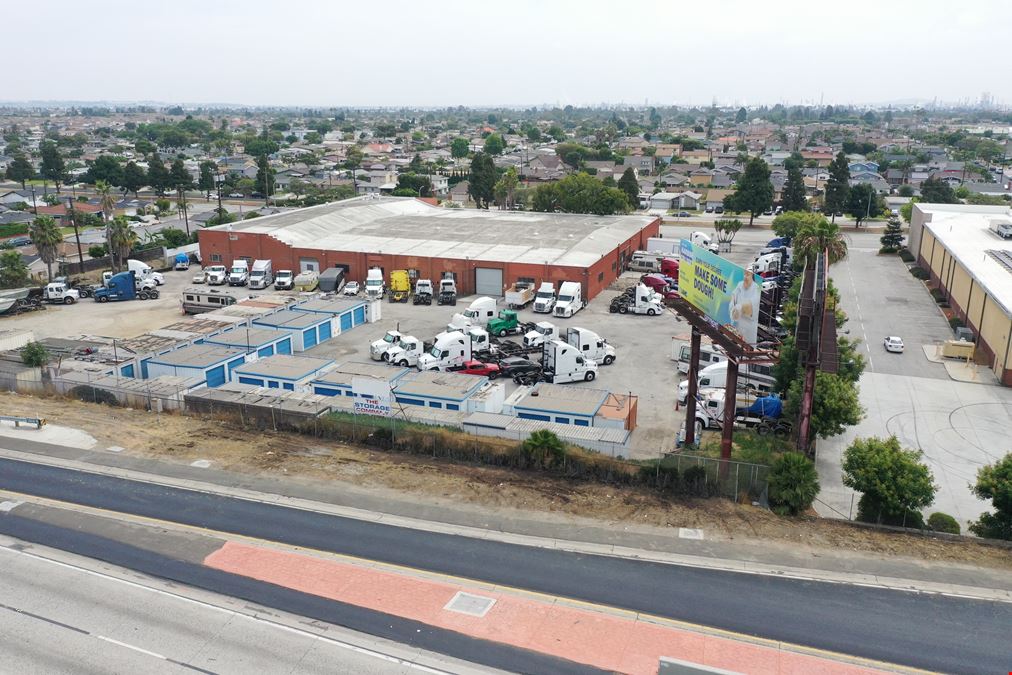 23529 Figueroa St