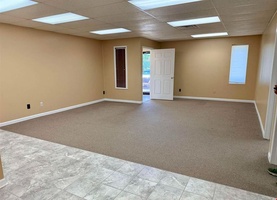 1605 Candletree Dr Suite 103