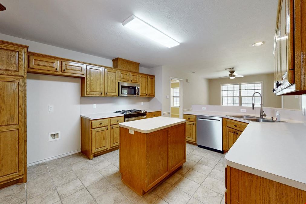 2600 Greenberry Circle