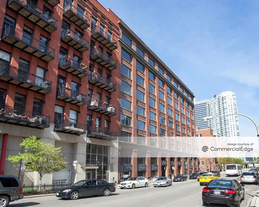 600 West Fulton Street