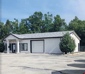 Retail/Industrial Building or Auto Lot