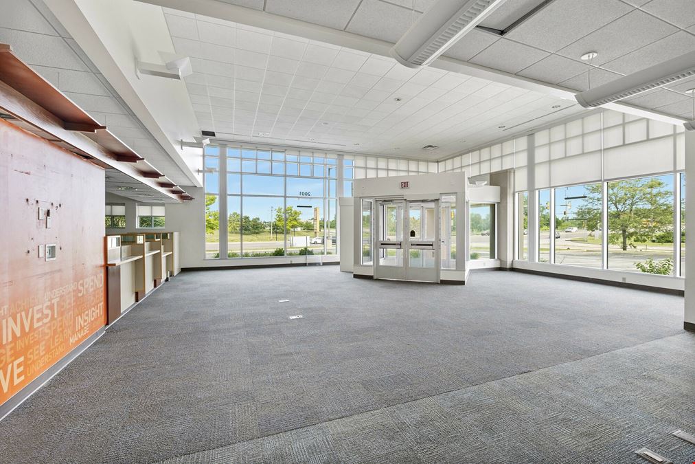 High Visability Retail - 2001 Shepard Rd