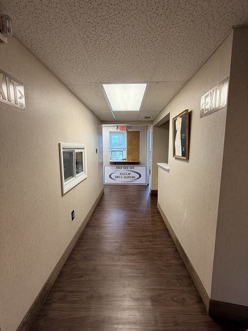 100 1st Ave