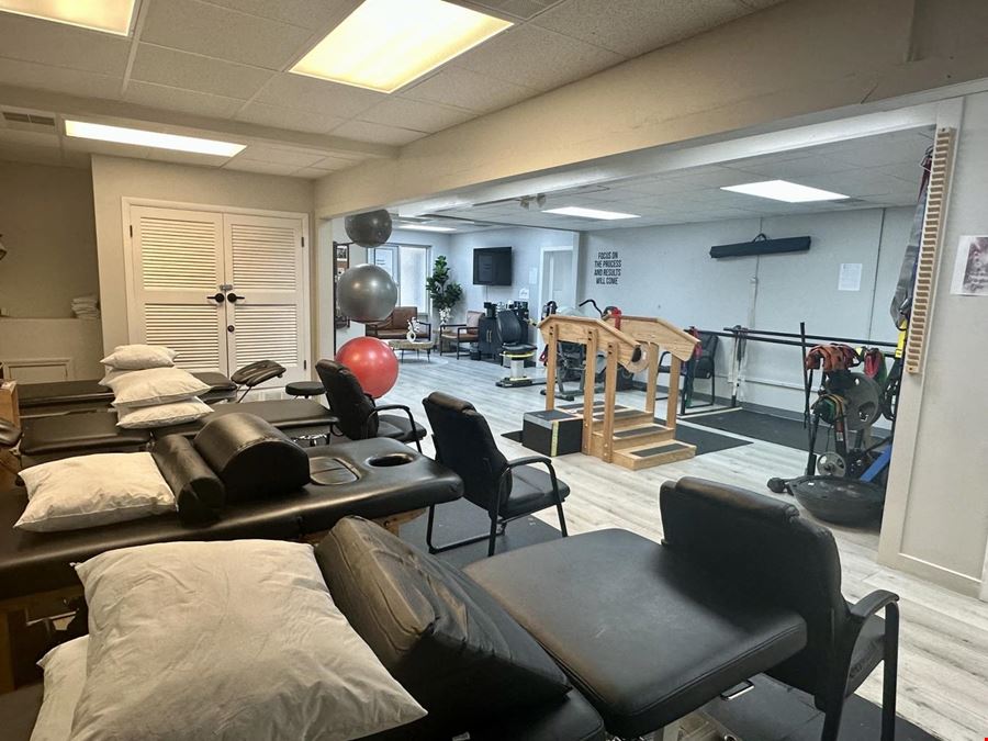 2 Remaining Suites for Lease in Hamilton Medical Campus
