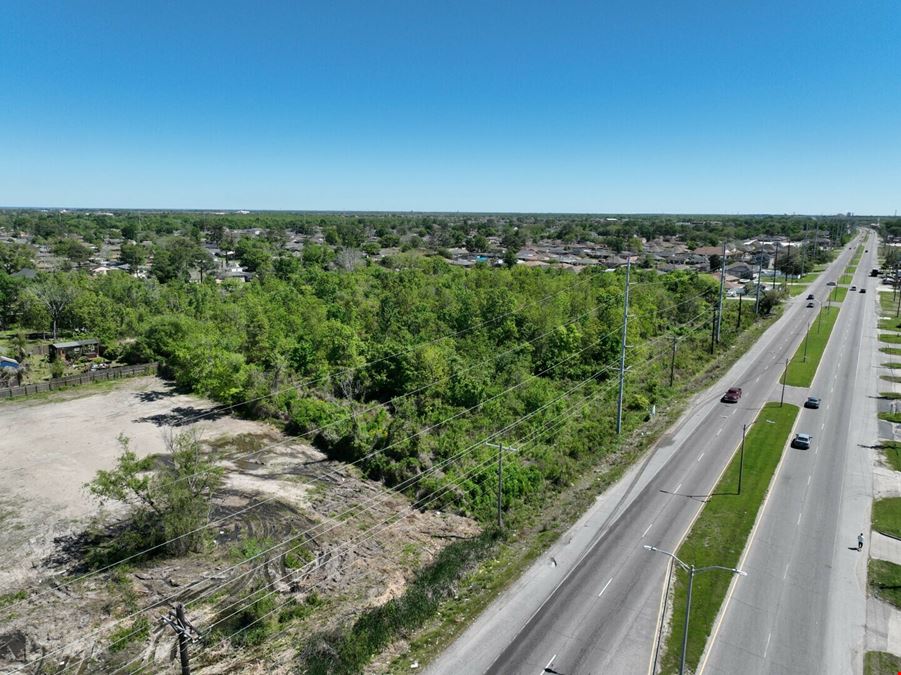Chef Menteur Hwy Land