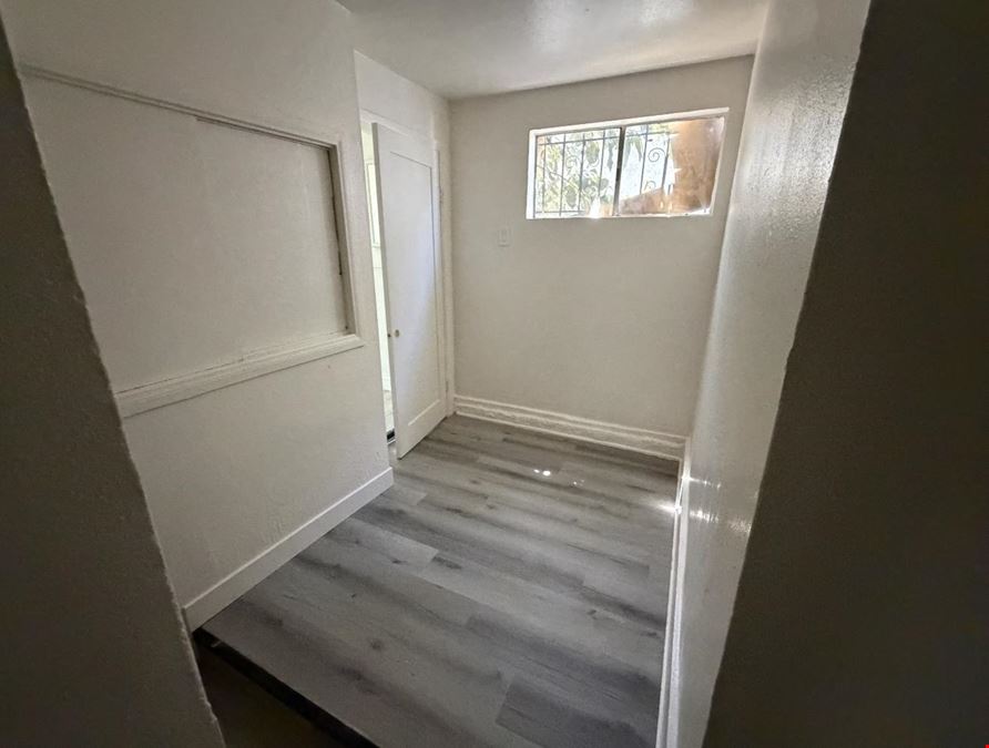 10007 S San Pedro St