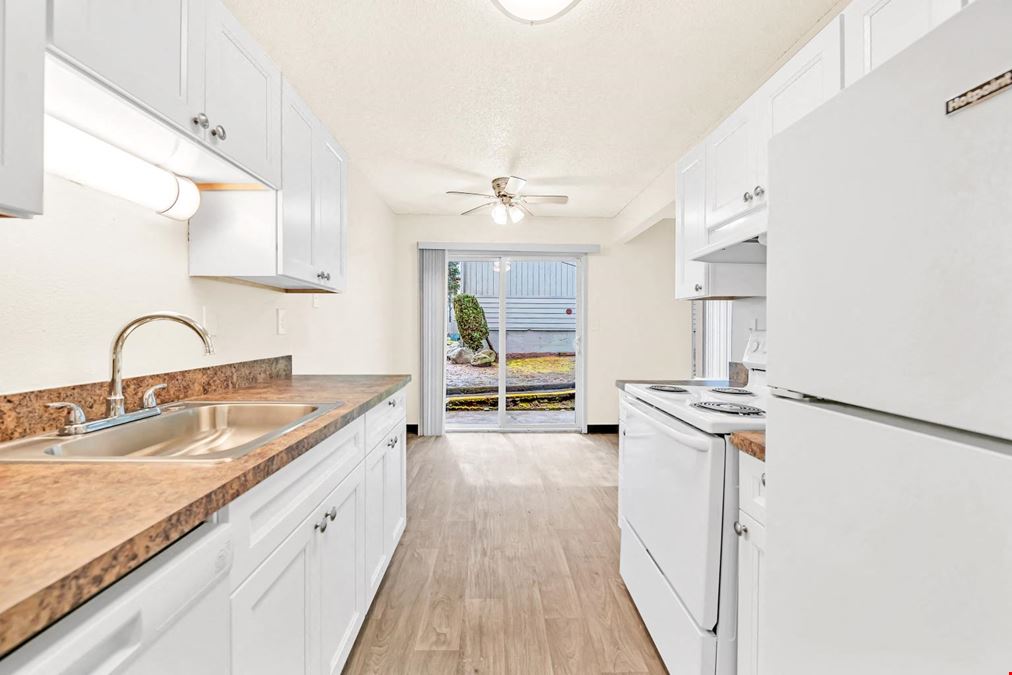 Halsey Summit Apartments