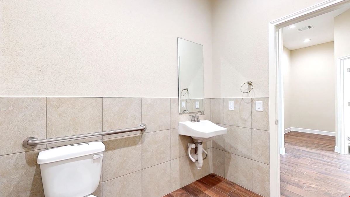 For Lease:  1640 Highland Falls Drive, Unit 102