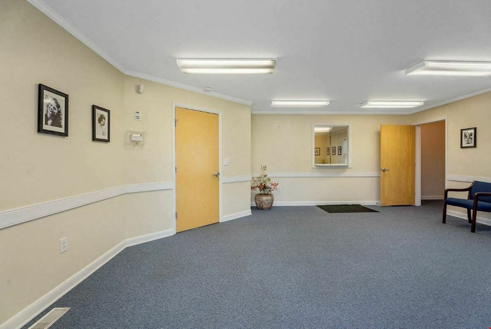 Medical Office Steps from Cape Fear Valley Medical Center