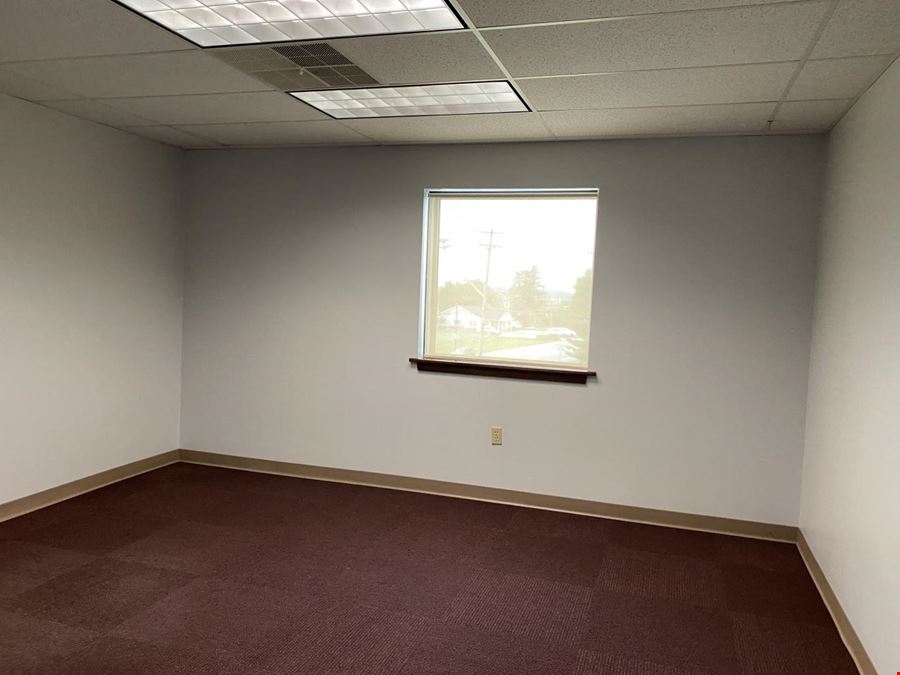 1229 West Lincoln Hwy
