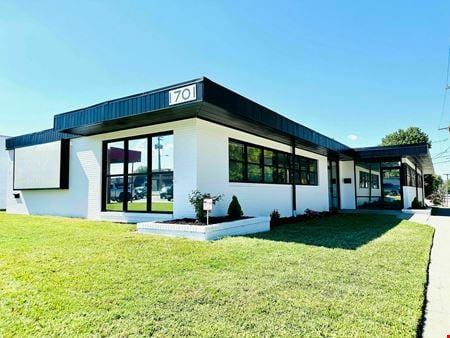 Preview of Retail space for Rent at 1701 S. Campbell Avenue