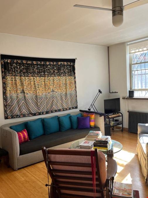 402 W 40th St