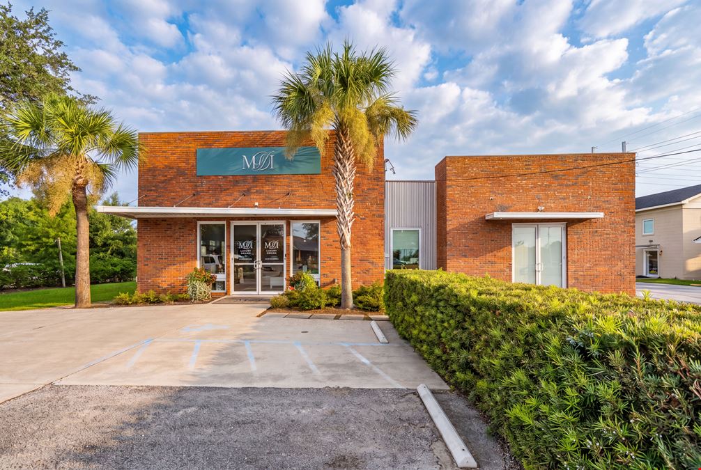 1557 Meeting Street