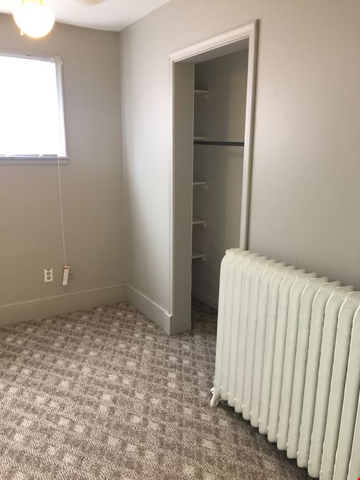 632 W 7th St