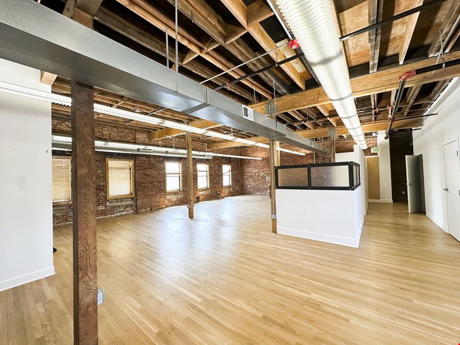 2737 Larimer St (Office Space)