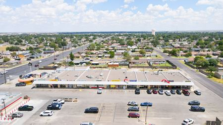 Preview of Retail space for Rent at 2606 North Grandview Avenue