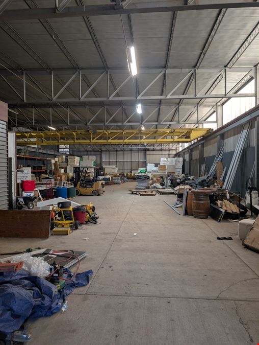 Industrial shop - warehouse