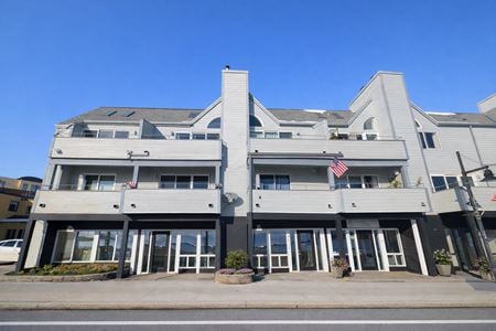 Preview of Retail space for Rent at 4000-4016 Shoreline Drive