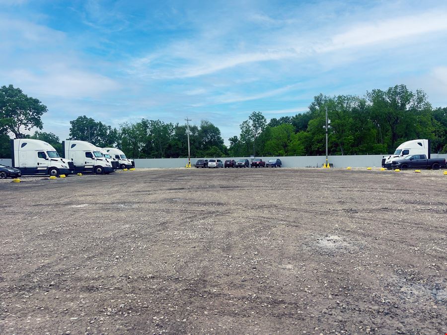 Valleyview Truck & Trailer Parking
