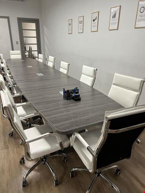 Berry & I-35W in Fort Worth - Office, Warehouse, Studio Space