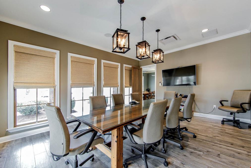 4,634 SF Modern Office Building in Houma