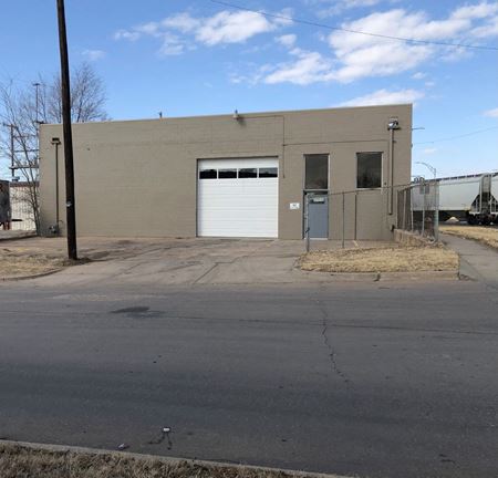 Preview of Industrial space for Sale at 930 E Zimmerly