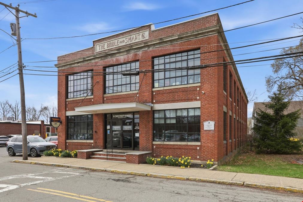 Sun-drenched 1,521sf Space for Lease in Amesbury, MA