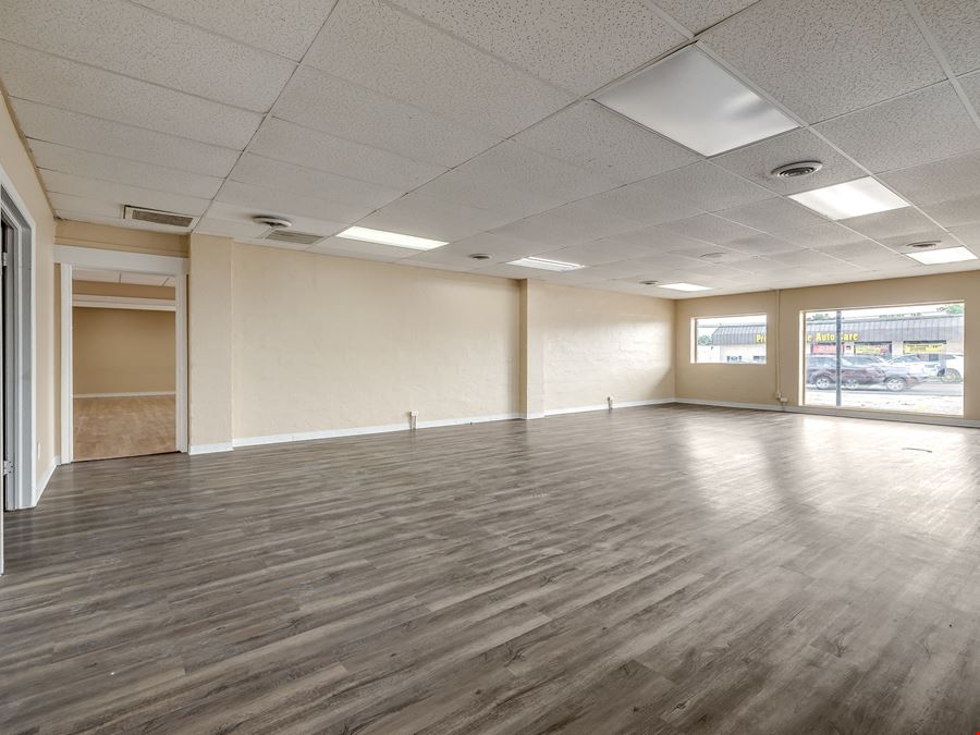 6,280 SF Retail/Showroom