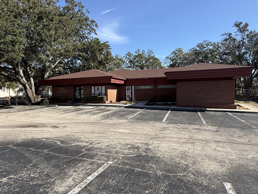 Veterinary and Boarding Facility
