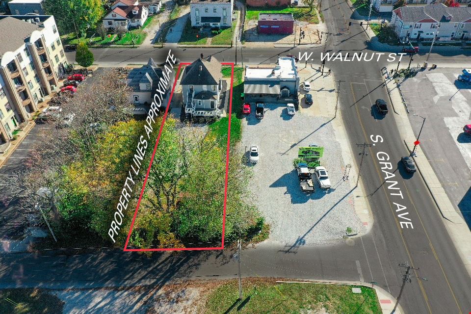 REDUCED $100,000 - 1,854 SF Retail Building For Sale GAP A on Grant & Walnut