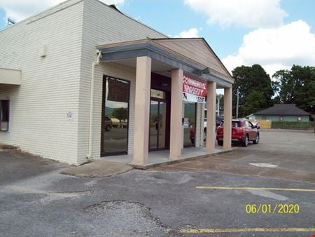 Preview of Retail space for Rent at 201 Oakwood Ave NE