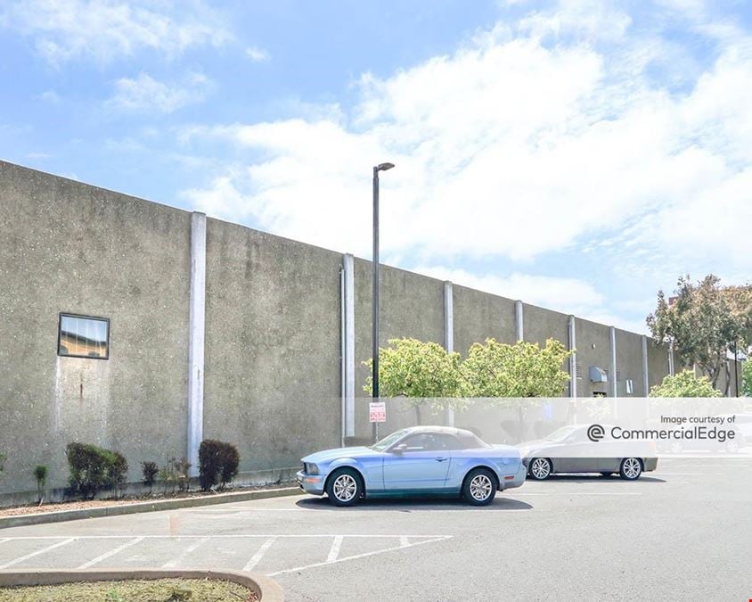 405 South Airport Blvd