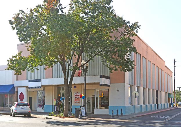 Preview of Retail space for Rent at 127 N Main St