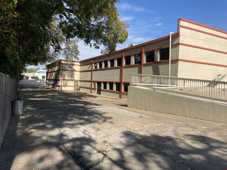 Office / Medical Building Available