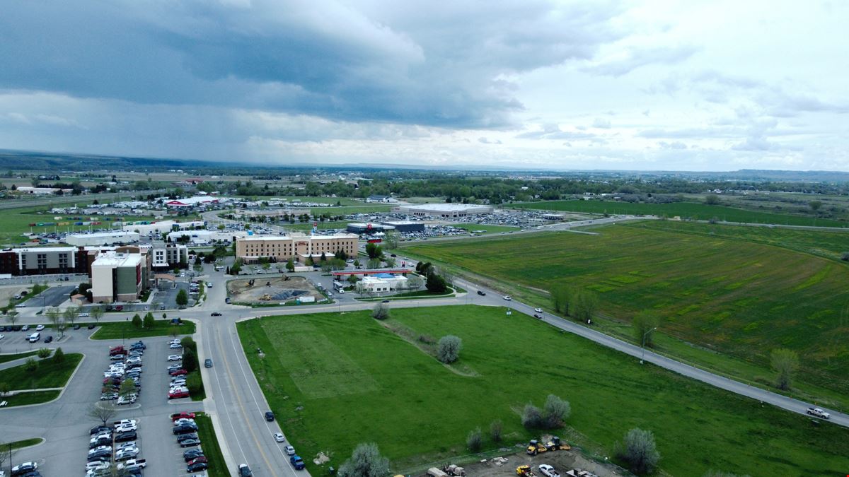 Gabel Road & Zoo Drive