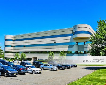 280 Corporate Center - Roseland